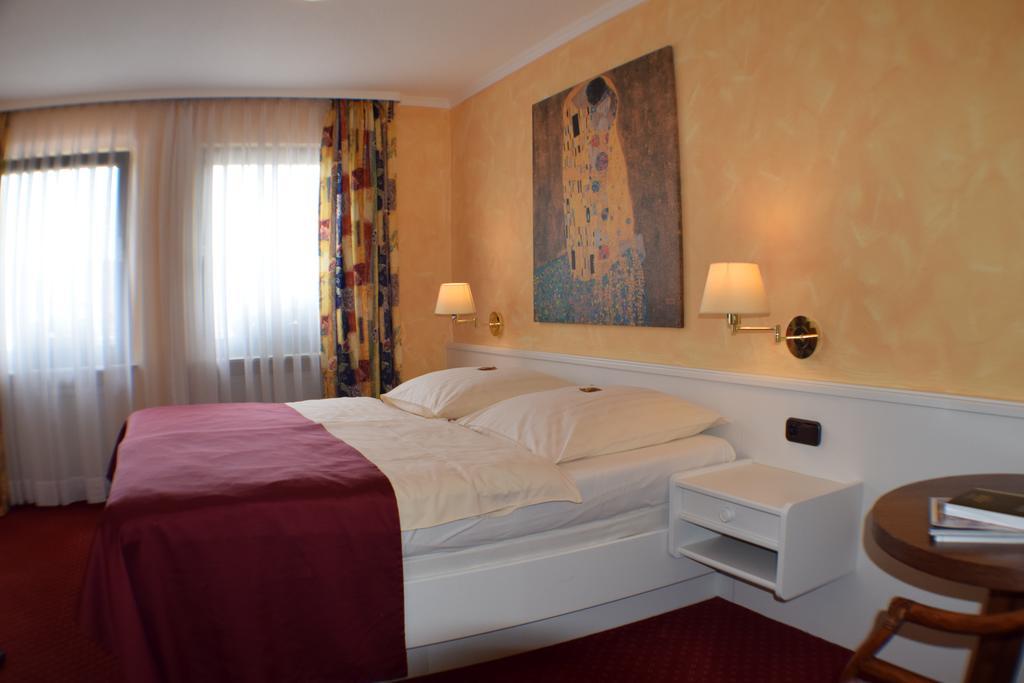 Hotel Landhaus Knappmann Essen Exterior photo
